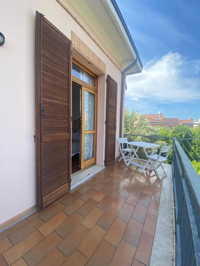 Casa San Bartolo - Pesaro Baia Flaminia Lägenhet Exteriör bild
